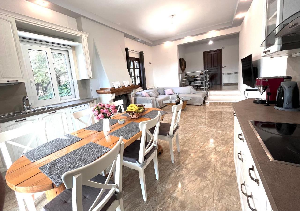 Gkk House Private Swimming Pool Luxury House Villa Skriperon Екстериор снимка